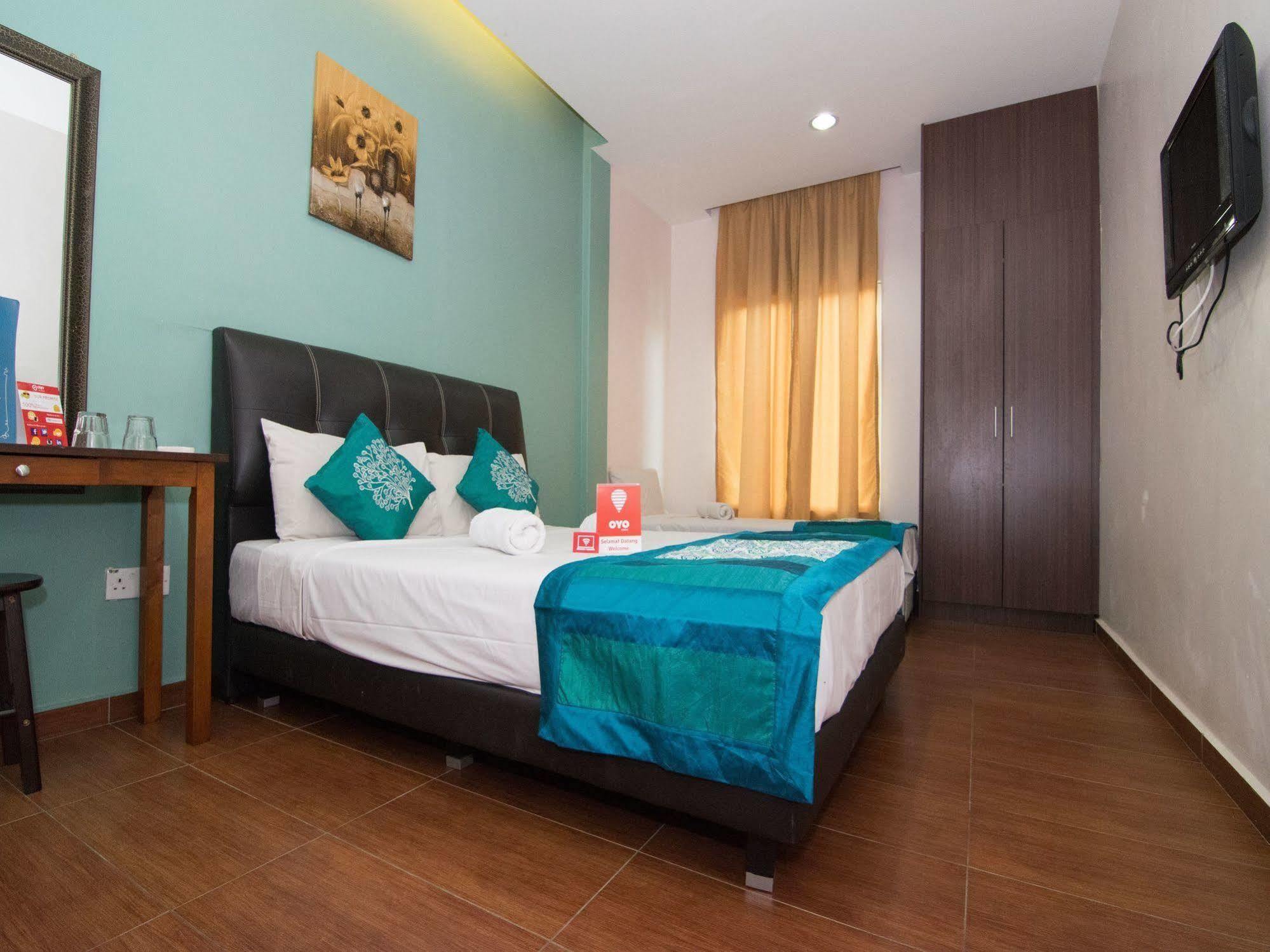 Oyo 109 V'La Park Hotel Куала-Лумпур Экстерьер фото